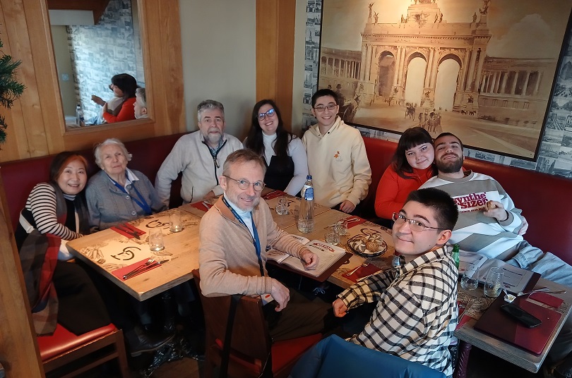 Tomiyo,Jeanne,Francis,Caroline,Hugo,Maria,Pierre,Jacques,Thomas